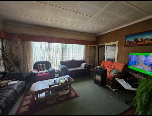 3 BEDROOM HOUSE FOR SALE IN KEMPTON PARK EXT 02